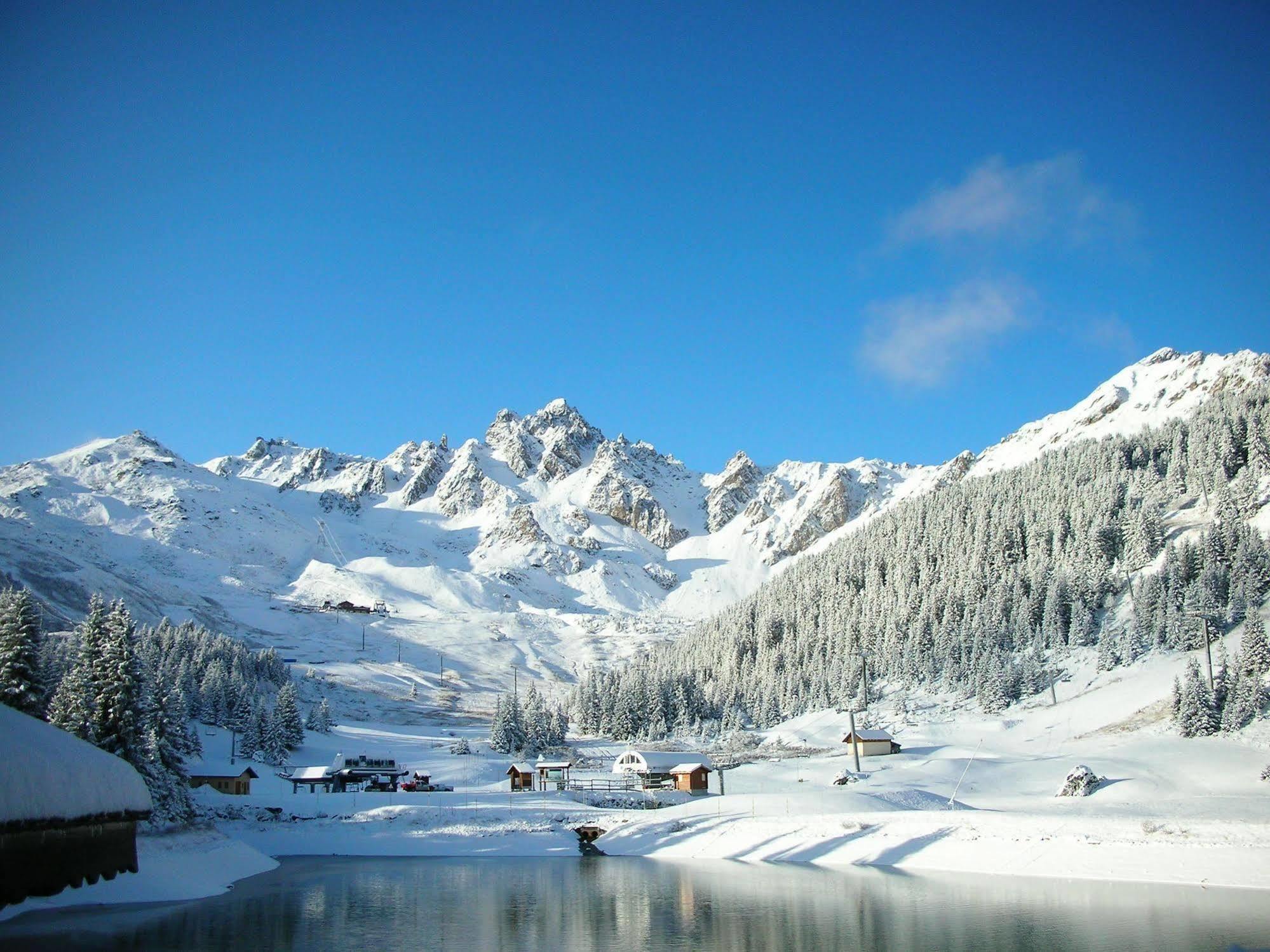 Lake Hotel Courchevel 1850 Ngoại thất bức ảnh